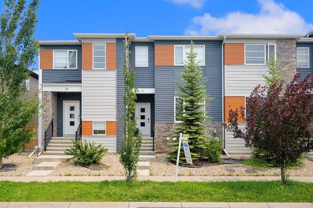 42 MIDTOWN Boulevard SW, Airdrie, Alberta, T4B 4E4