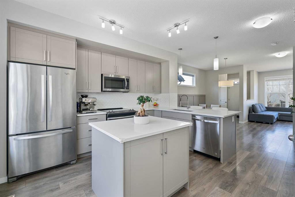849 Mahogany Boulevard SE, Calgary, Alberta, T3M 2H1