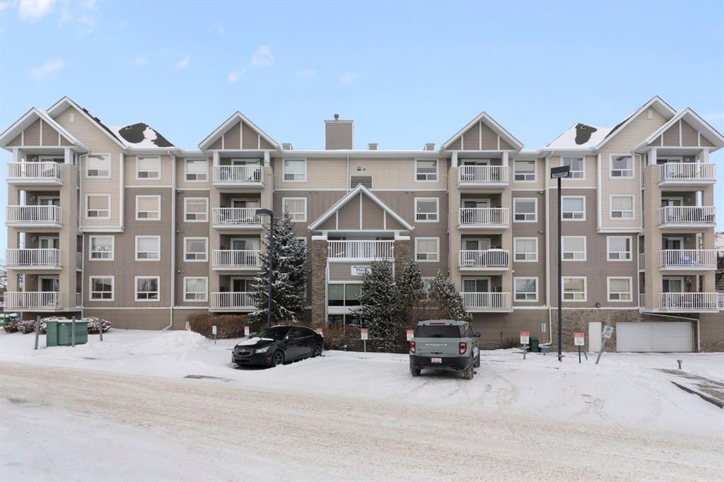 #301 128 Centre Avenue, Cochrane, Alberta, T4C 1Z4