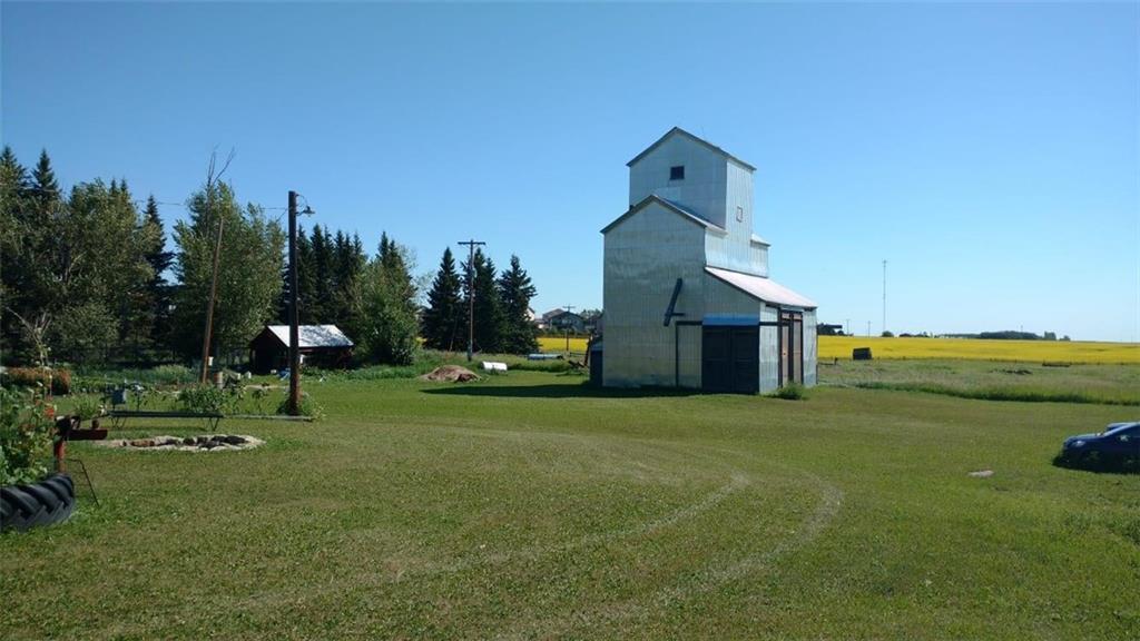 30077 RR14 NW, Carstairs, Alberta, T0M 0N0
