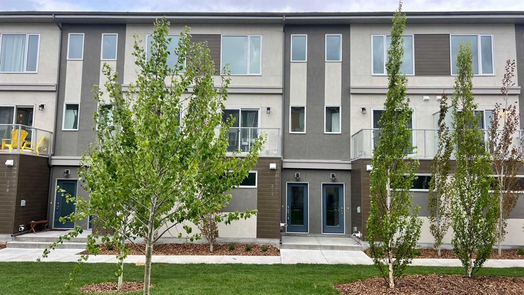 212 Shawnee Square SW, Calgary, Alberta, T2Y 0T7