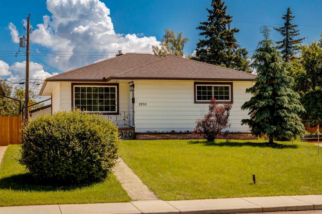 1920 Kelwood Drive SW, Calgary, Alberta, T3E 3Z3