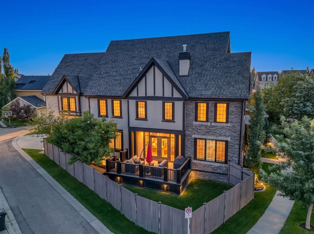29 Mary Dover Drive SW, Calgary, Alberta, T3E 7M6