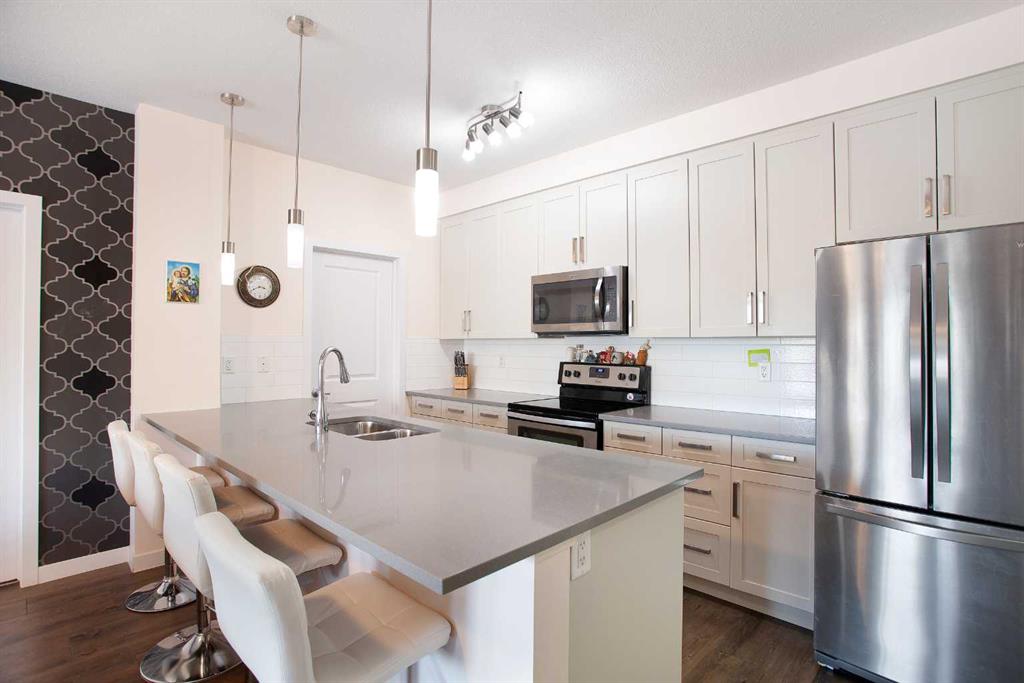 #103 200 Cranfield Common SE, Calgary, Alberta, T3M 1S2