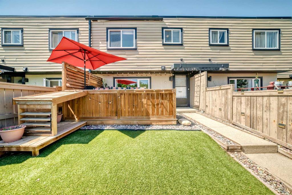 #3 3809 45, Calgary, Alberta, T3E 3H4