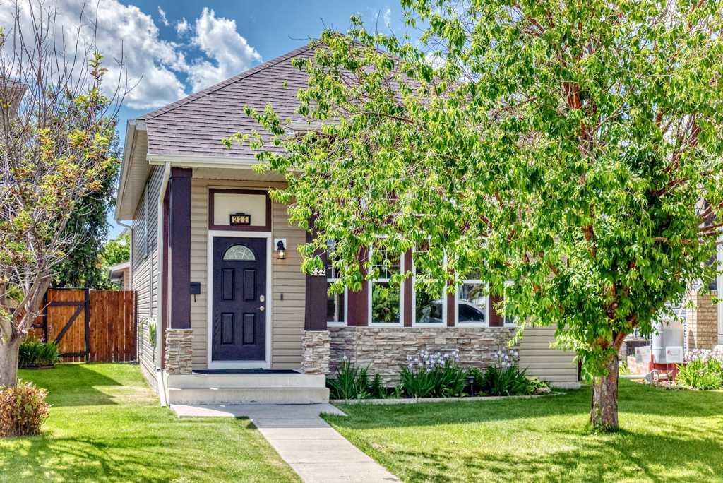 222 Covewood Close NE, Calgary, Alberta, T3K 5A1