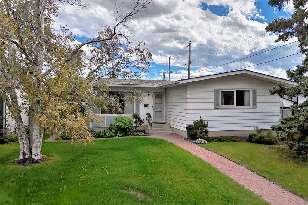 5804 Lodge Crescent SW, Calgary, Alberta, T3E 5Y7