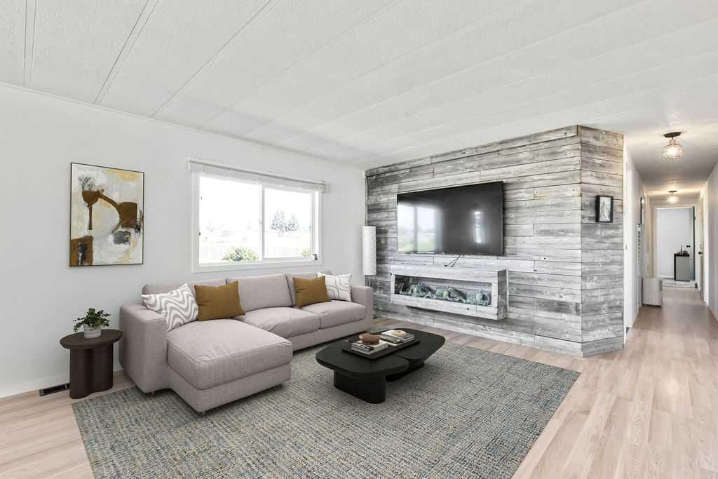 #364 6220 17 Avenue SE, Calgary, Alberta, T2A 4V5
