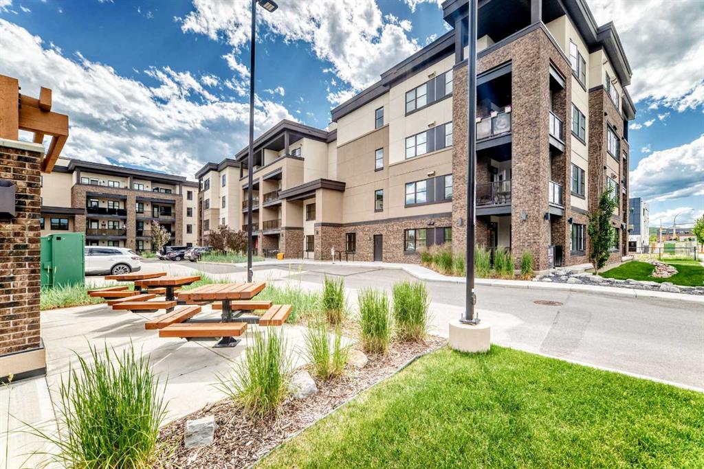 #3407 80 Greenbriar Place NW, Calgary, Alberta, T3B 6J4