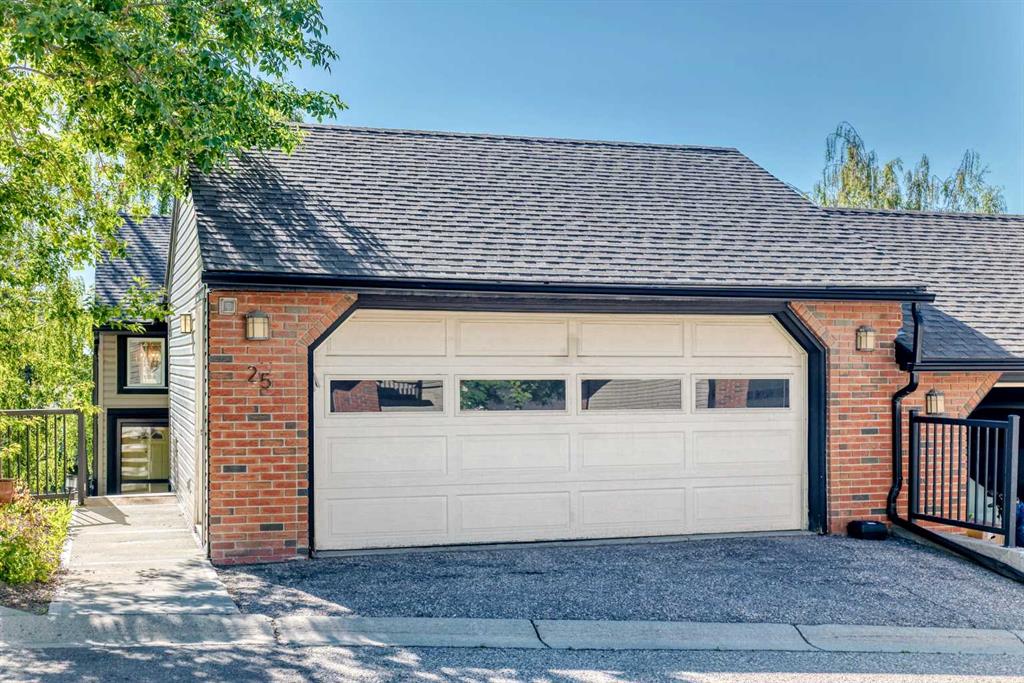 #25 448 Strathcona Drive SW, Calgary, Alberta, T5H 1M3