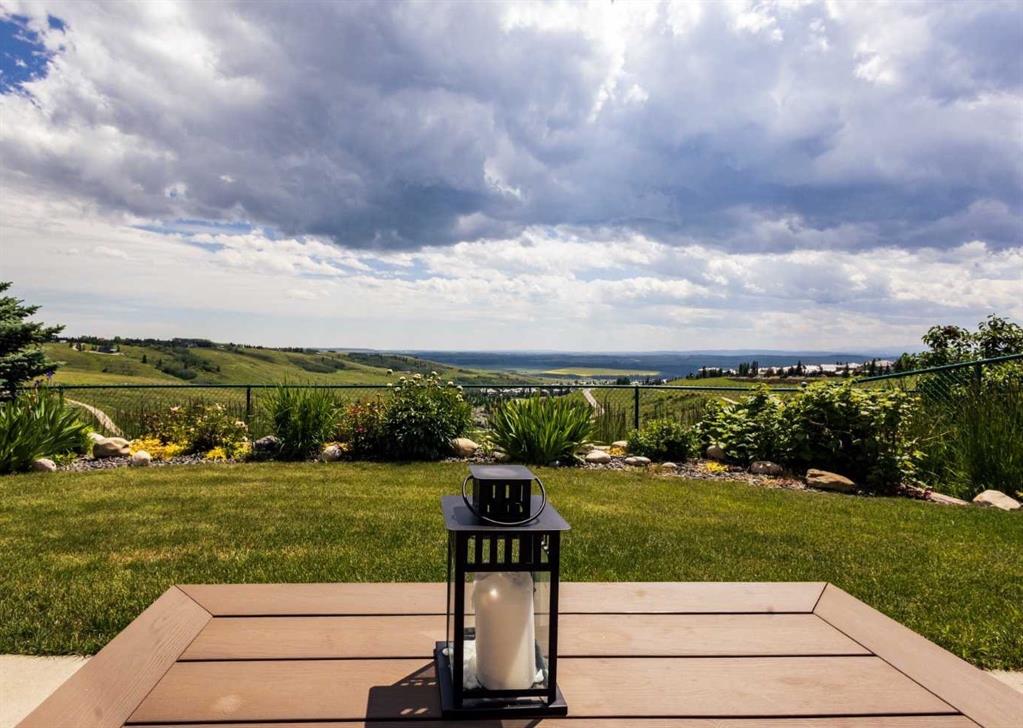 39 Glenvista Place, Cochrane, Alberta, T4C2K2
