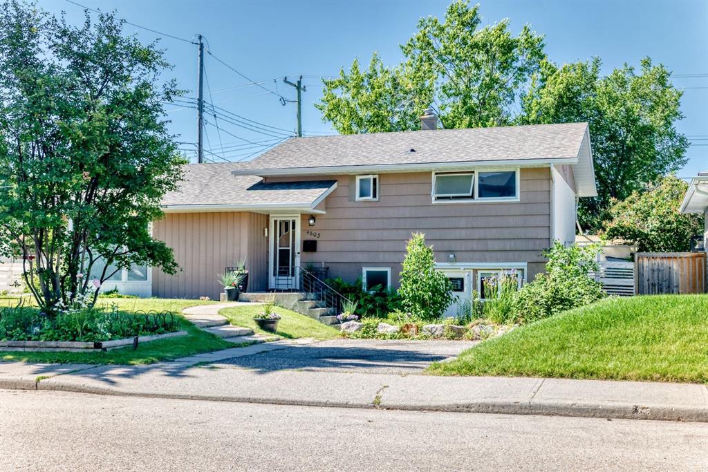 4803 5 Avenue SW, Calgary, Alberta, T3C 0C7