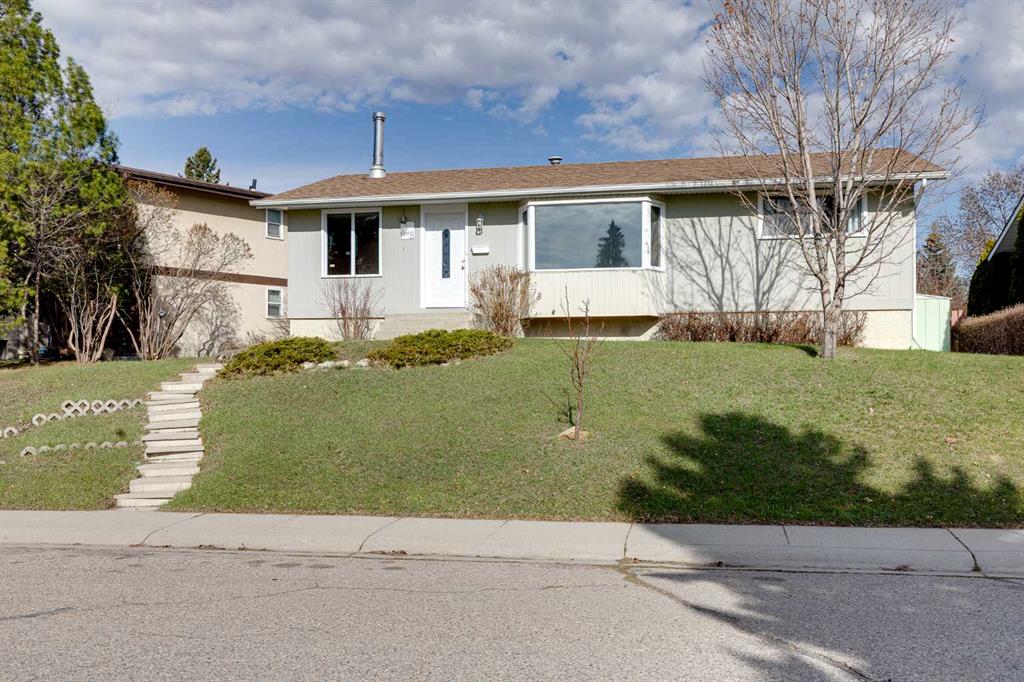 248 Huntcroft Road NE, Calgary, Alberta, T2K 4E2