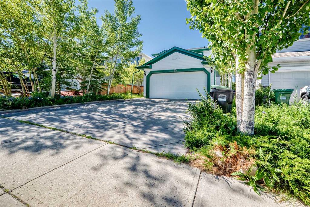 65 Tuscarora Place NW, Calgary, Alberta, T3L2G1