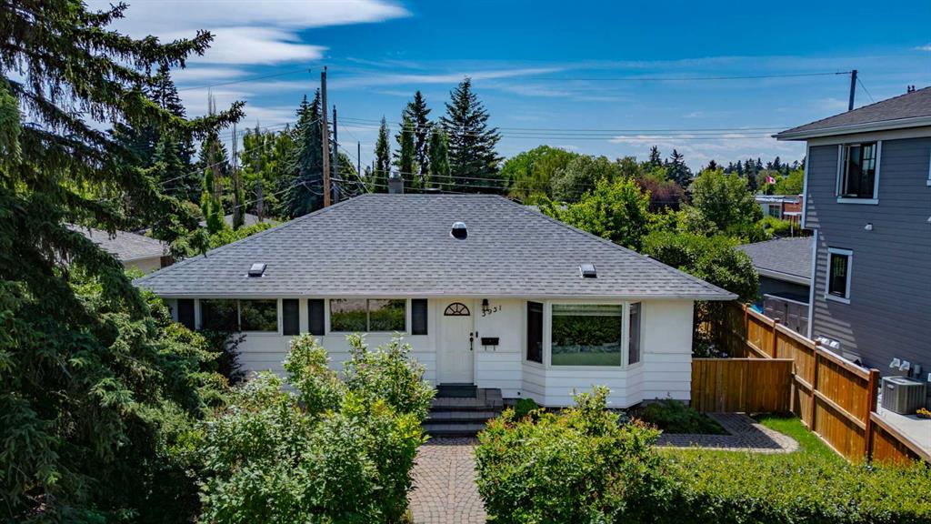 3931 23 Avenue SW, Calgary, Alberta, T3E 0J9