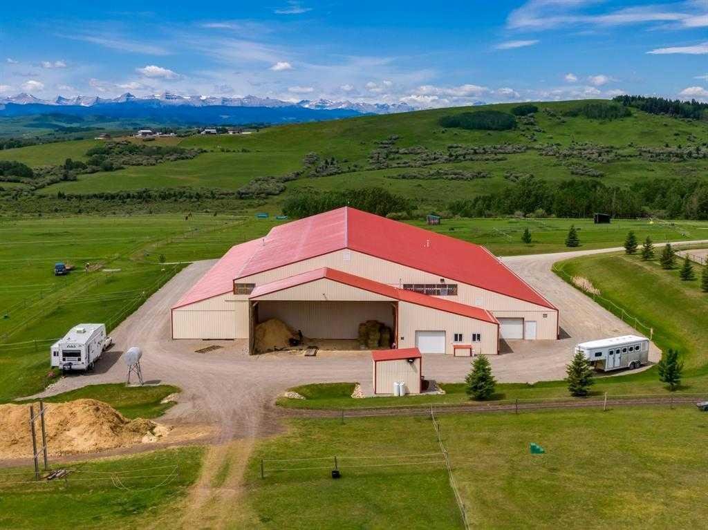 482074 144 Street W, Rural Foothills County, Alberta, T1S 1A1