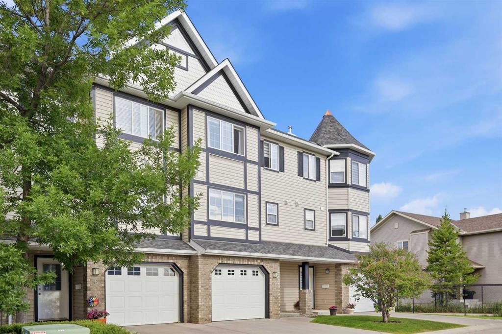 4 Cougar Ridge Mews SW, Calgary, Alberta, T3H 5P4