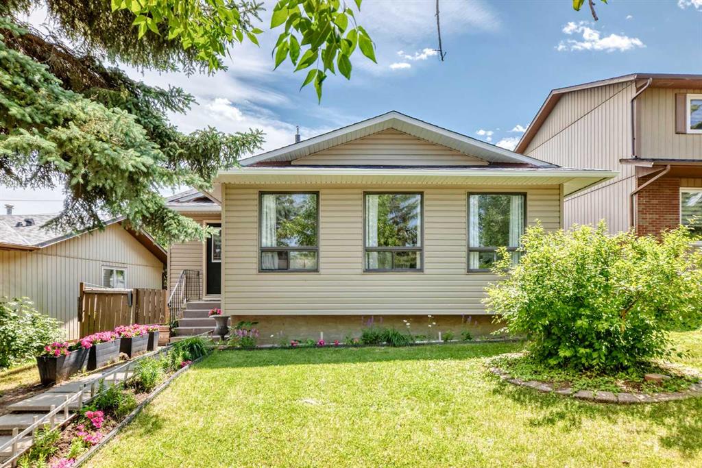 11 Bedford Drive NE, Calgary, Alberta, T3K 1L2