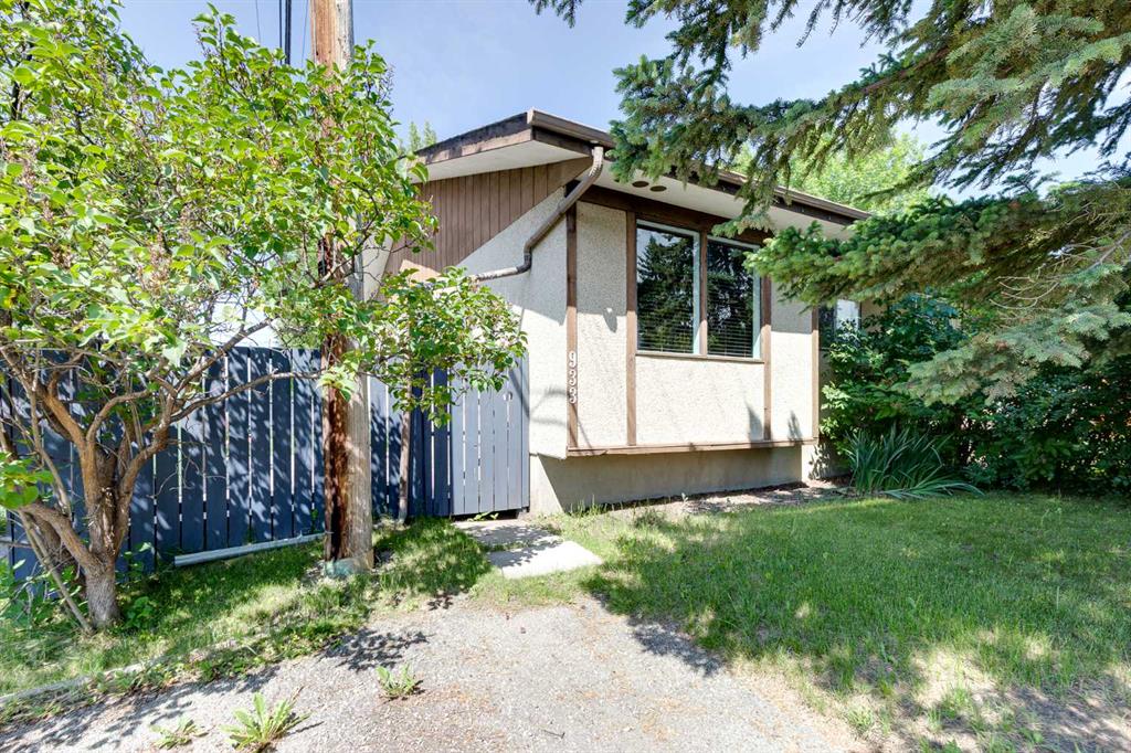 933 Marcombe Drive NE, Calgary, Alberta, T2A 3H2
