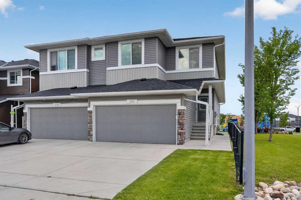 125 Redstone Common NE, Calgary, Alberta, T3N 0P6