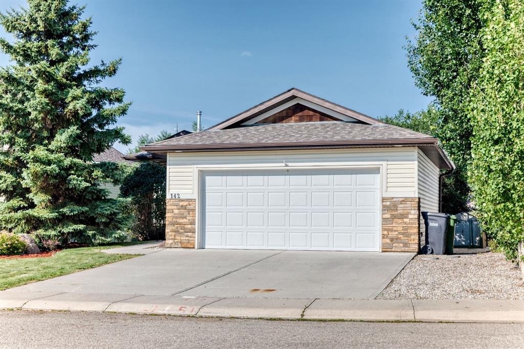 142 Strathmore Lakes Place, Strathmore, Alberta, T1P 1Y6