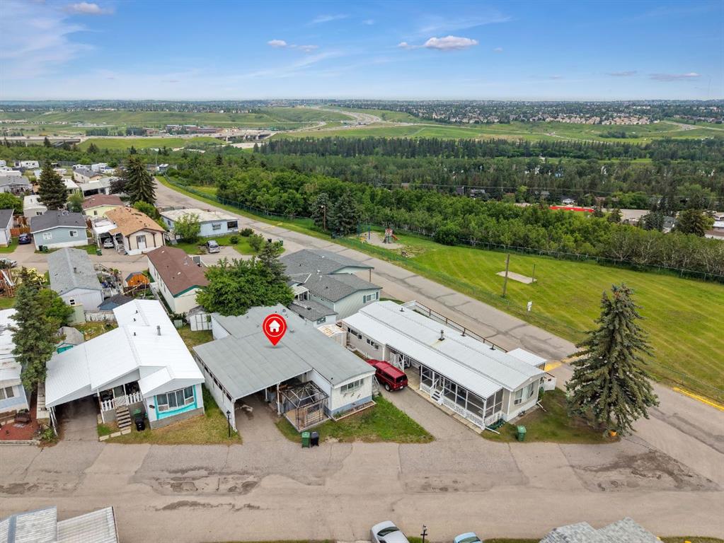 433 Cherry Way NW, Calgary, Alberta, T2B 5P2