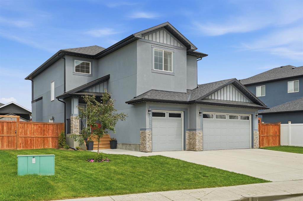 1356 Lackner Boulevard, Carstairs, Alberta, T0M0N0