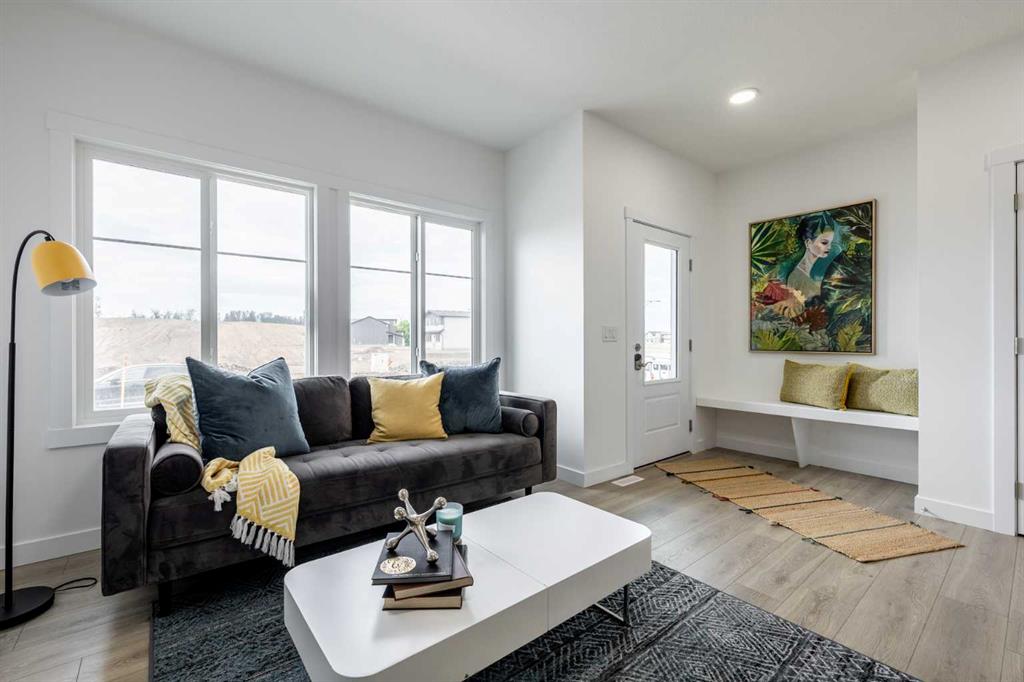 54 Andalusian Road, Cochrane, Alberta, T4C 3B7
