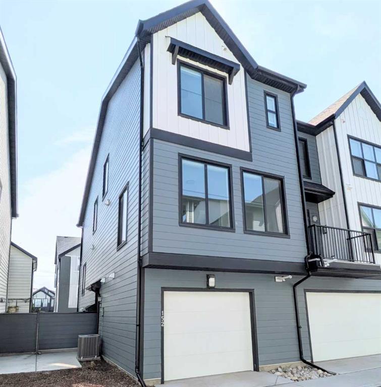 #152 380 Seton Villas SE, Calgary, Alberta, T3M 3T8