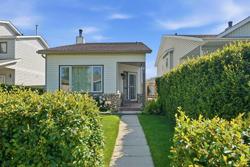 19 Millcrest Way SW, Calgary, Alberta, T2Y 2M4