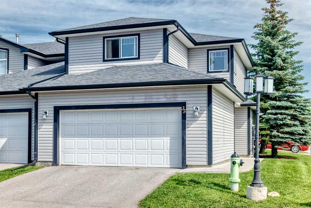 #35 102 Canoe Square SW, Airdrie, Alberta, T4B 2Z1