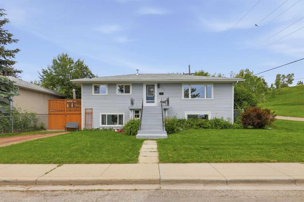 7403 20 Street SE, Calgary, Alberta, T2C 0P9