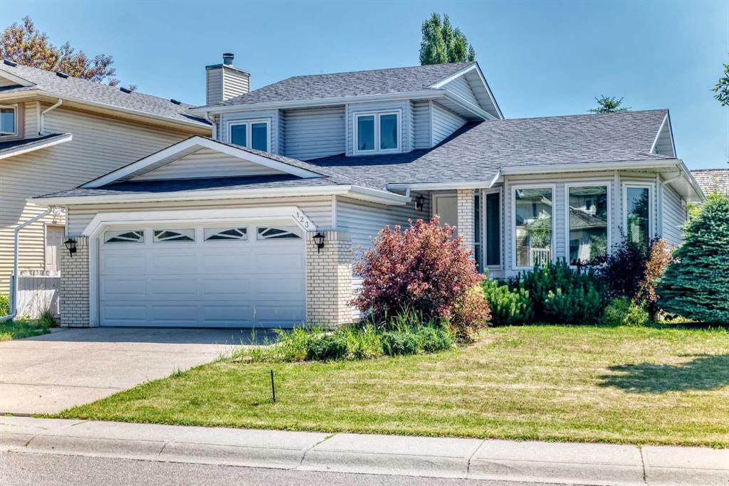 123 Wood Valley Drive SW, Calgary, Alberta, T2W5V6