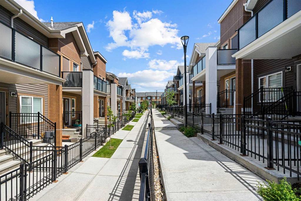 238 Livingston Common NE, Calgary, Alberta, T3P1K1