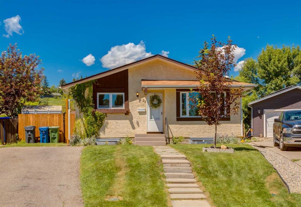 23 Deer Lane Place SE, Calgary, Alberta, T2J 6B7