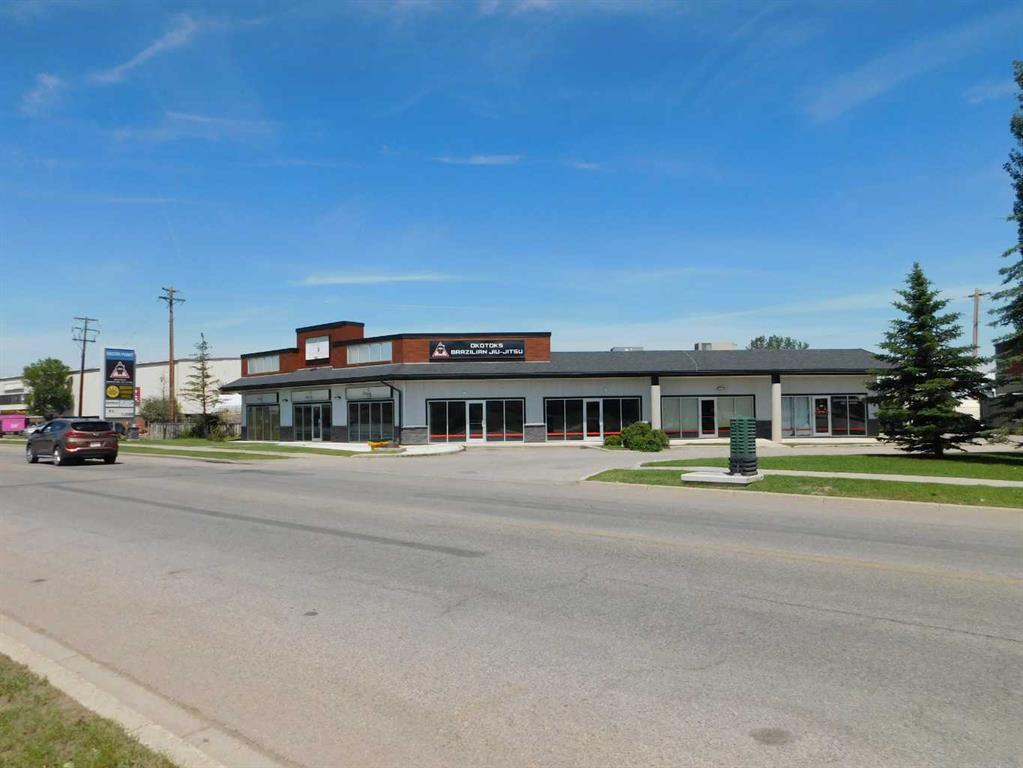 ##2 220 North Railway Street, Okotoks, Alberta, T1S 0E2