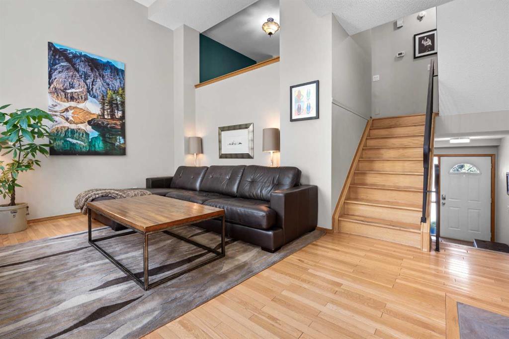 17 Glenbrook Villas SW, Calgary, Alberta, T3E7E8
