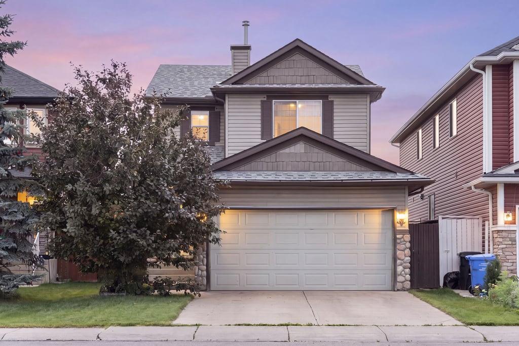 13 Saddlecrest Green NE, Calgary, Alberta, T3J 5N4