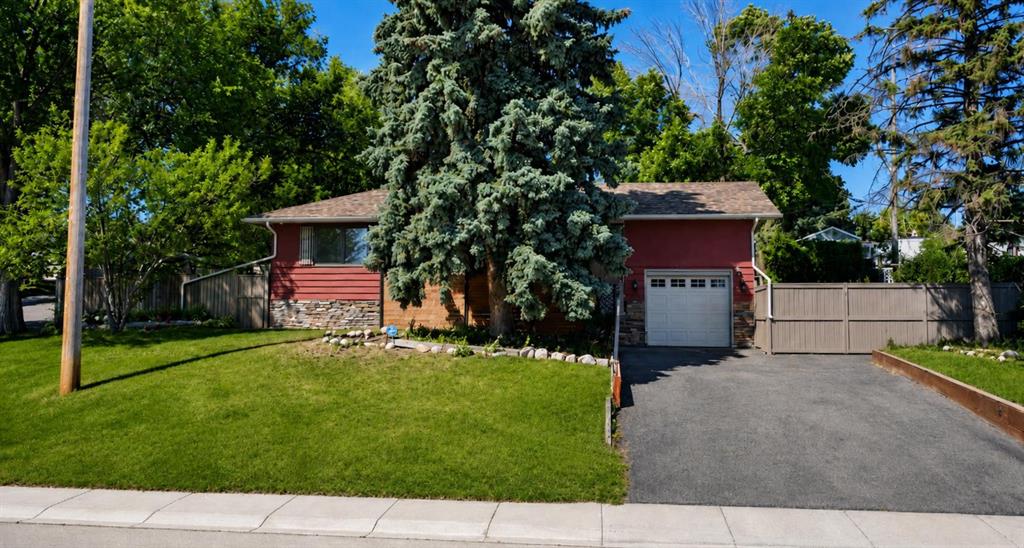 5923 Thorncliffe Drive NW, Calgary, Alberta, T2K2Z9