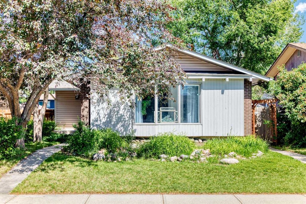114 Midcrest Crescent SE, Calgary, Alberta, T2X 1B5