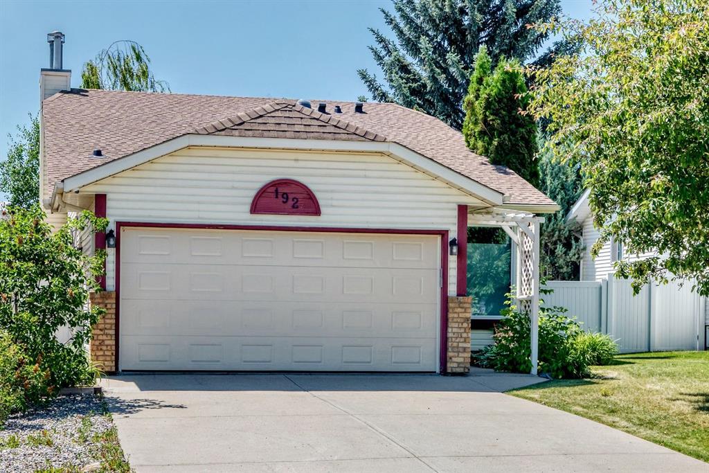 192 Riverbend Drive SE, Calgary, Alberta, T2C3X8