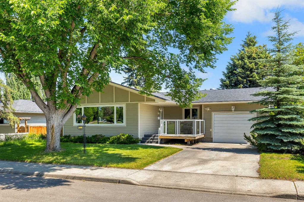 3324 Morley Crescent NW, Calgary, Alberta, T2M 4K9
