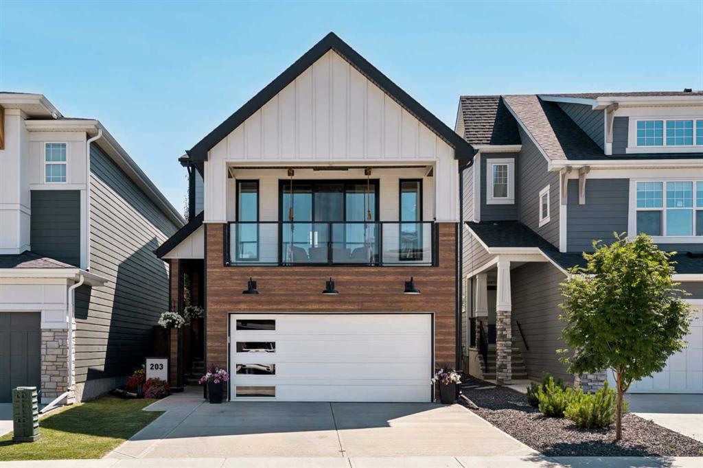 203 Cranbrook Park SE, Calgary, Alberta, T3M 3C3