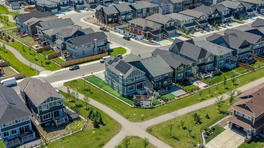 168 Magnolia Manor SE, Calgary, Alberta, T3M 3J1