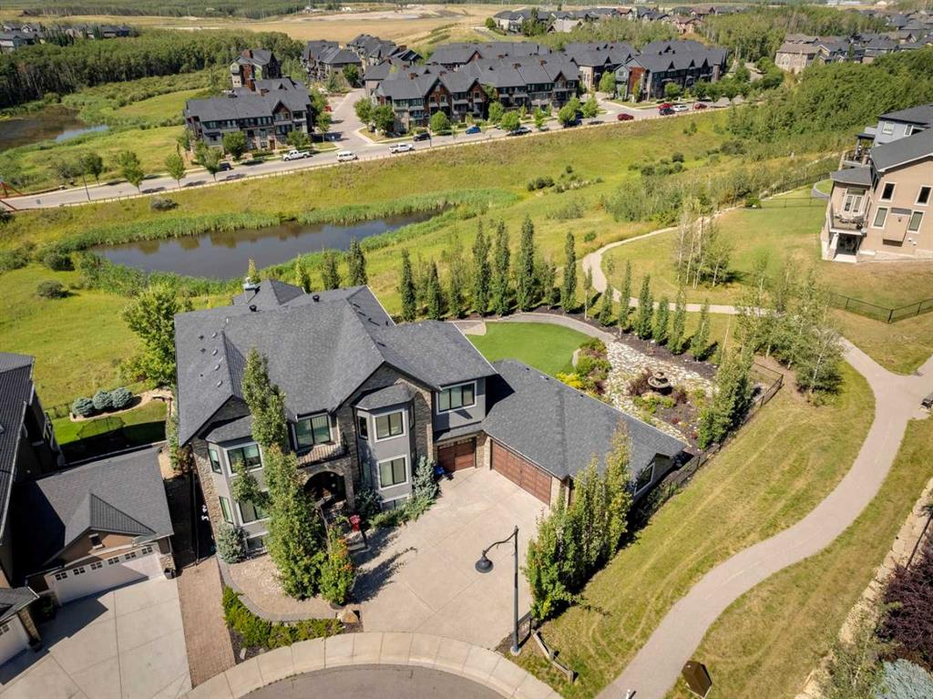 25 Aspenshire Close SW, Calgary, Alberta, T3H 0R2