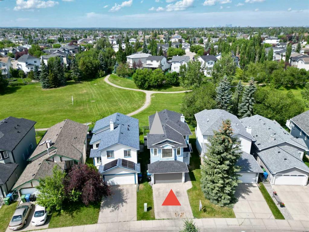 30 Somerside Manor SW, Calgary, Alberta, T2Y3G5