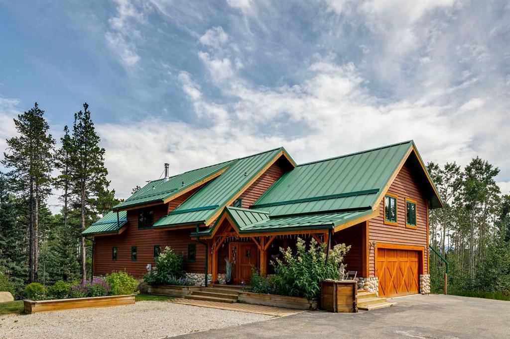 16 Highlands Place, Bragg Creek, Alberta, T0L 0K0