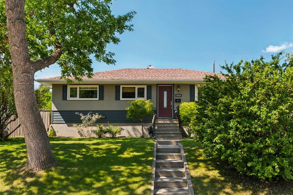 5919 Thornton Road NW, Calgary, Alberta, T2K 3C3