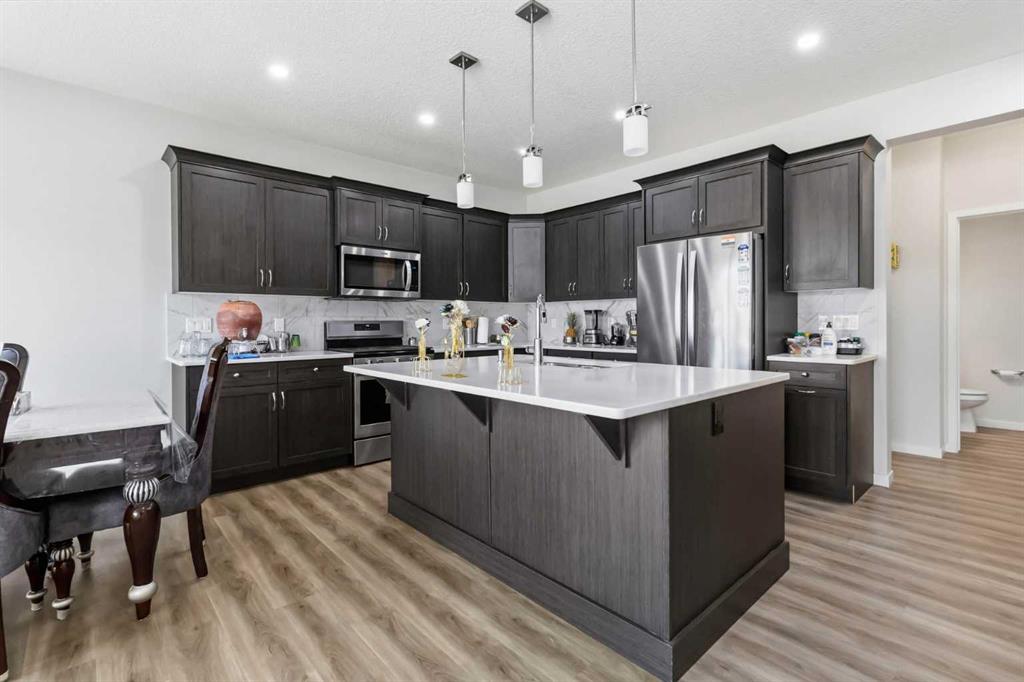 62 Wolf Hollow Way SE, Calgary, Alberta, T2X 1T8