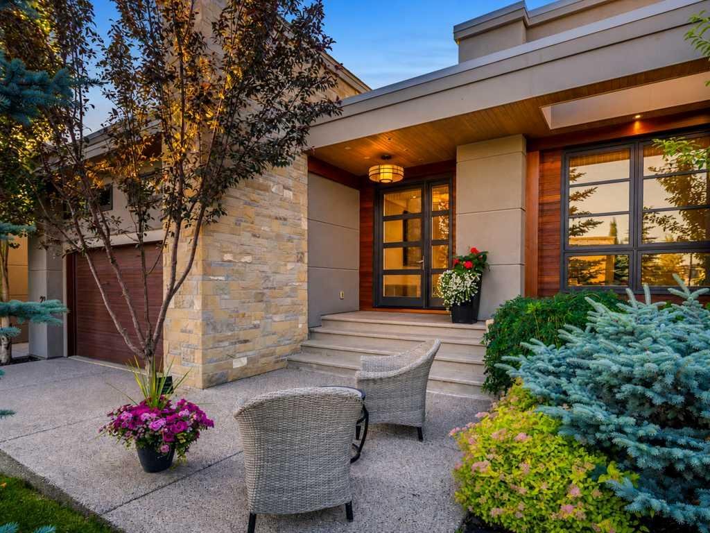 22 Aspen Ridge Square SW, Calgary, Alberta, T3H 1V2